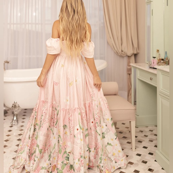 NWT - Saira Maxi Dress - Perfect for weddings or proms - Picture 3 of 4